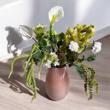 Load image into Gallery viewer, Calm Tide (Limited Edition Cancer bouquet)
