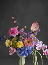 Load image into Gallery viewer, Cosmic Chatter ♊️ (Limited edition Gemini Bouquet)
