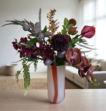 Load image into Gallery viewer, Night Bloom ♑️ (Limited Edition Capricorn bouquet)
