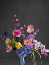 Load image into Gallery viewer, Cosmic Chatter ♊️ (Limited edition Gemini Bouquet)
