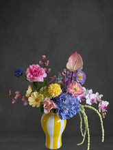 Load image into Gallery viewer, Cosmic Chatter ♊️ (Limited edition Gemini Bouquet)
