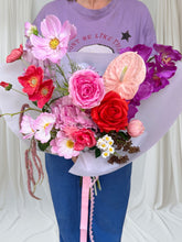 Load image into Gallery viewer, Valentine’s Limited Edition Bouquet: “Heartthrob”
