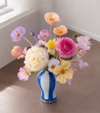 Load image into Gallery viewer, Pastel Bouquet
