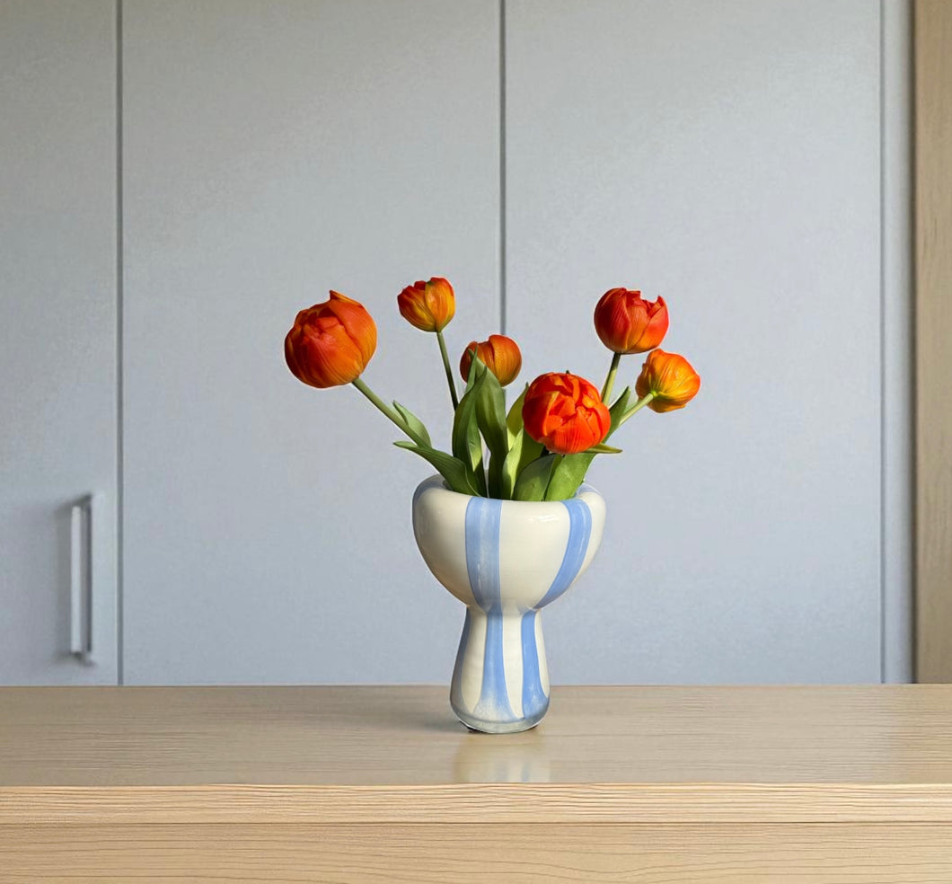 Mini blue Pedestal vase