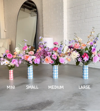 Load image into Gallery viewer, Bright Bouquet
